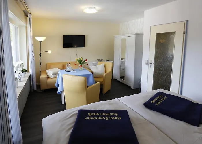 Sonnenhof Garni Hotel 3*